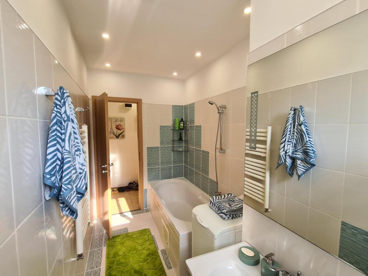 חונדוארה Best Apartment מראה חיצוני תמונה