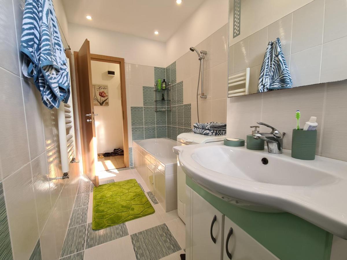 חונדוארה Best Apartment מראה חיצוני תמונה